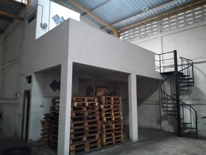 gudang raya tropodo dekat juanda gedangan aloha dnd