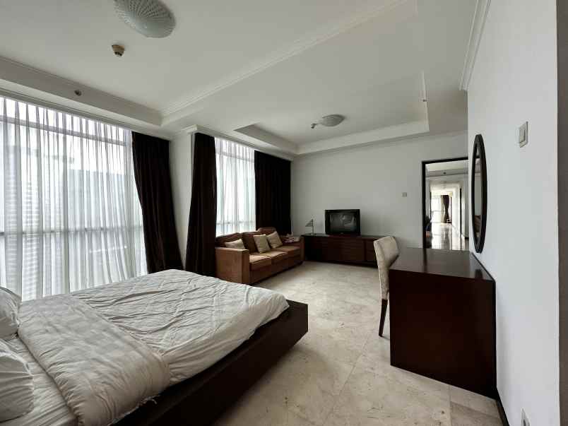 jual cepat apartemen belagio unit bagus fullfurnish