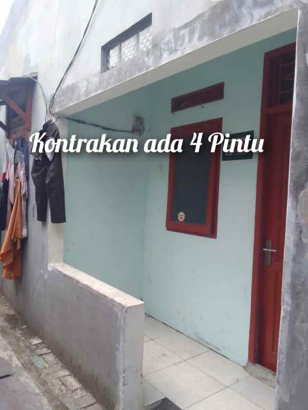 jual rumah induk 4 kontrakan