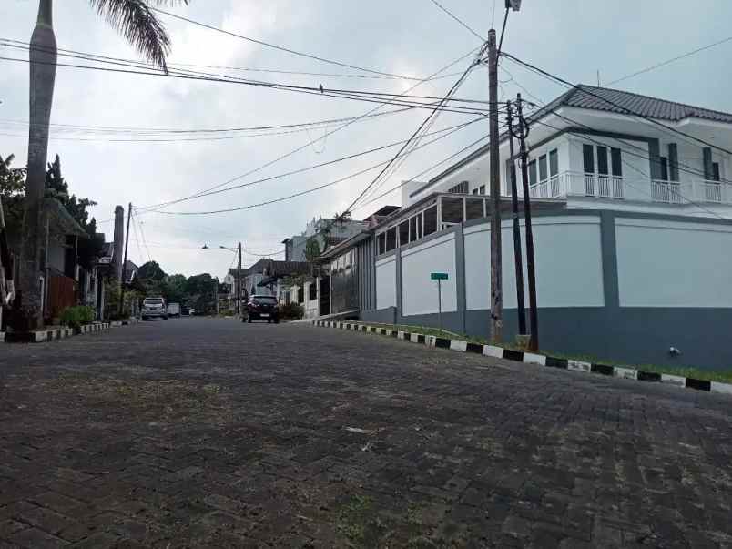 jual rumah mewah di lembah dieng malang siap huni