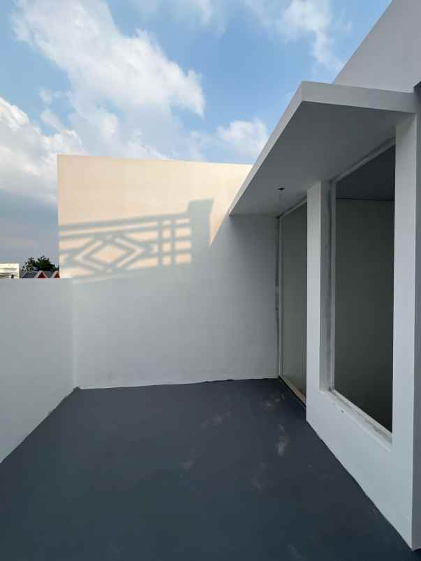 jual rumah rooftop di cipedak jagakarsa