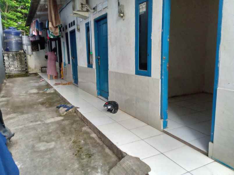 kontrakan 3 petak dipeusar binong dekat lippo karawaci