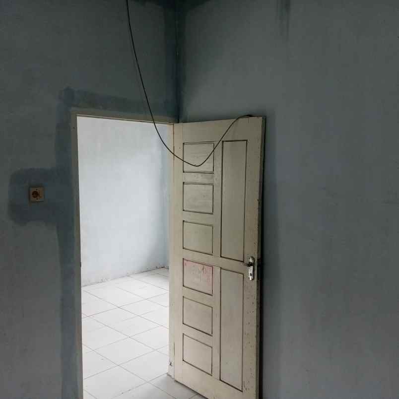 over kredit rumah jl pesantren hanya 41 juta