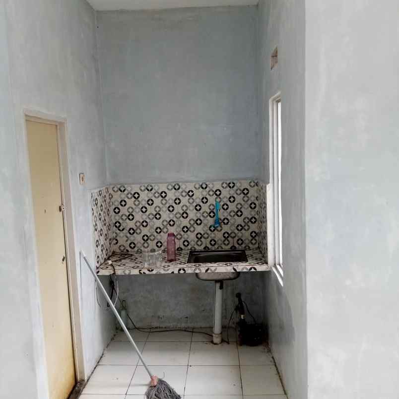 over kredit rumah jl pesantren hanya 41 juta