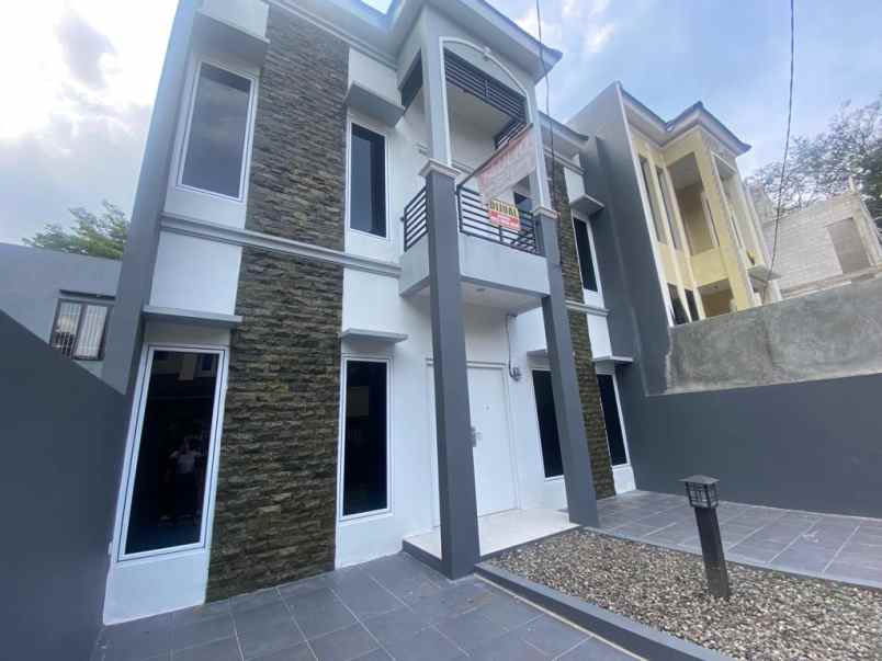 pesangrahan cinere lt 89m2 lb 101 m2 2 lantai 1 495 m