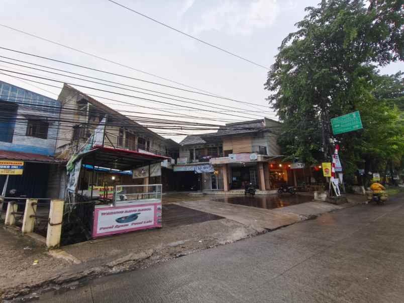 ruko dan kontrakkan strategis di mampang depok