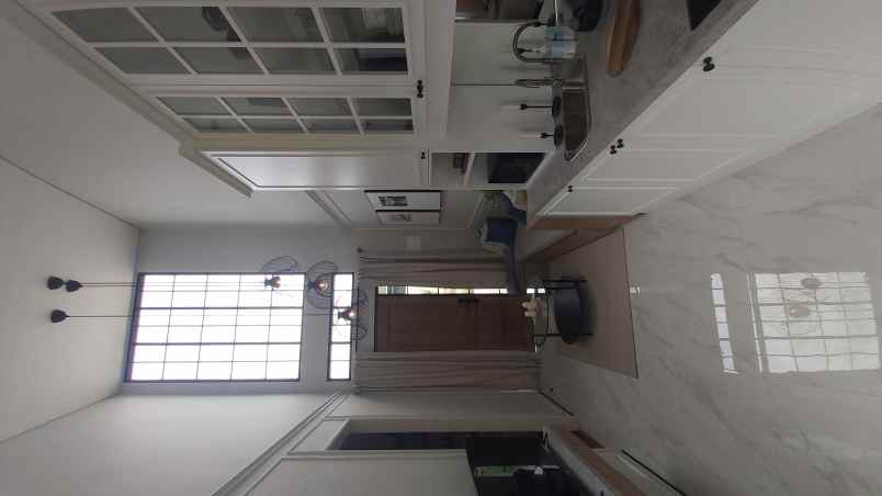 rumah 1 lantai baru american classic ceiling 6 meter