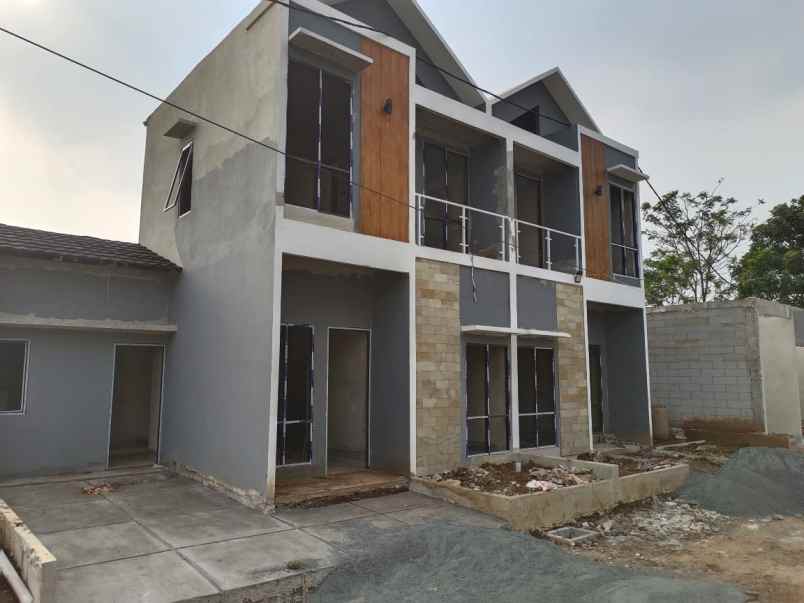 rumah 1 lantai dan 2 lantai di tapos cilangkap