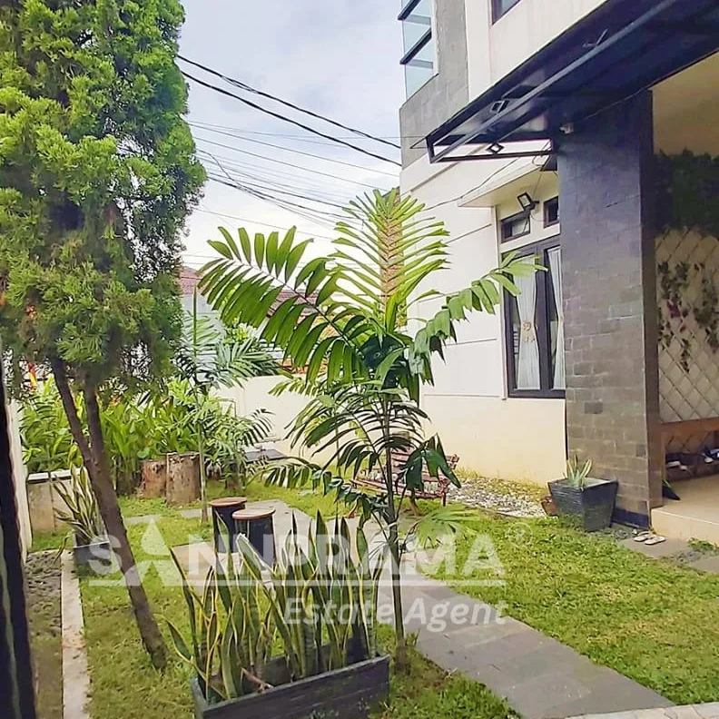 rumah 2 lantai ciganjur jagakarsa jakarta selatan