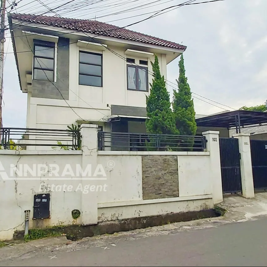 rumah 2 lantai ciganjur jagakarsa jakarta selatan