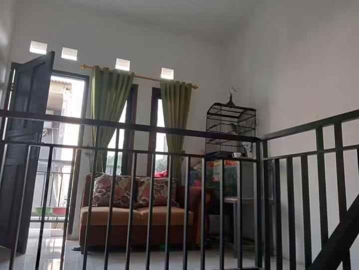 rumah 2 lantai murah 200 juta nego