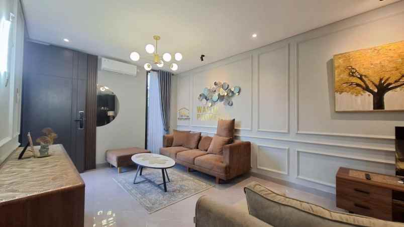 rumah 2 lantai tepi jalan besar di gito gati palagan