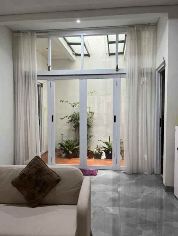 rumah 2 lt secondary dalam cluster di cipayung