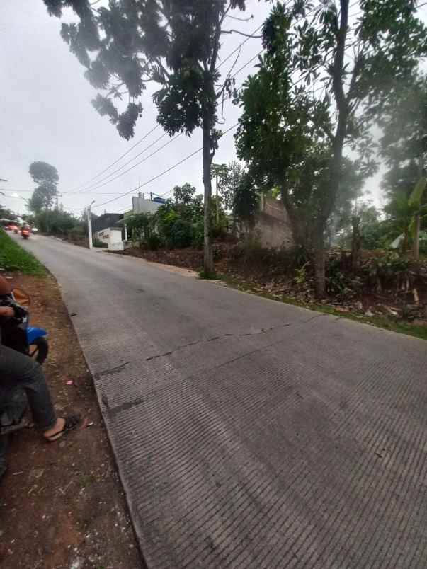 rumah baru cluster jatihandap pinggir jalan utama