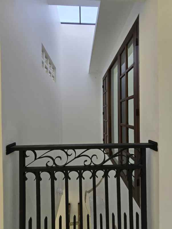 rumah baru siap huni akses lebar di duren sawit