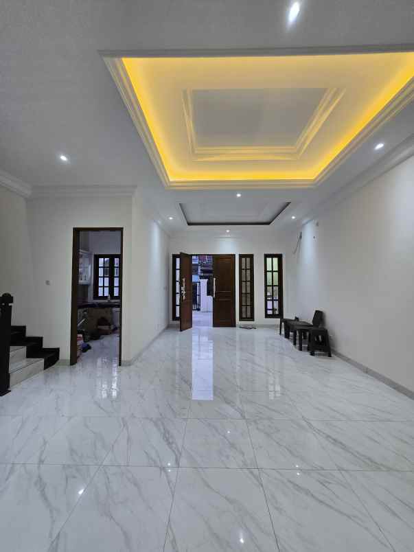 rumah baru siap huni akses lebar di duren sawit