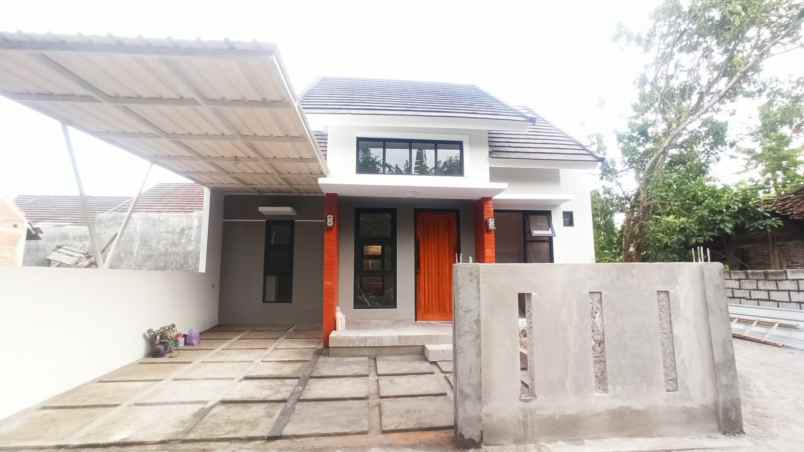 rumah cantik harga murah di kasihan