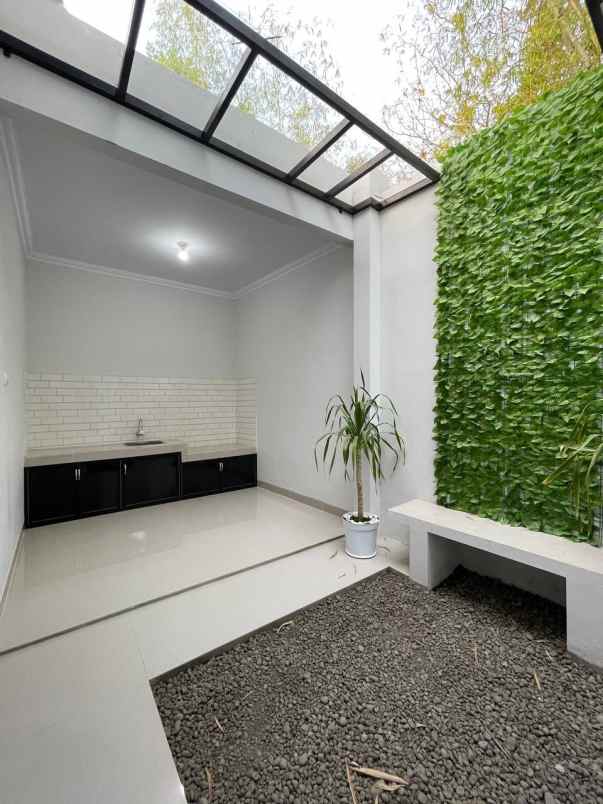 rumah cantik siap huni dekat kampus umy