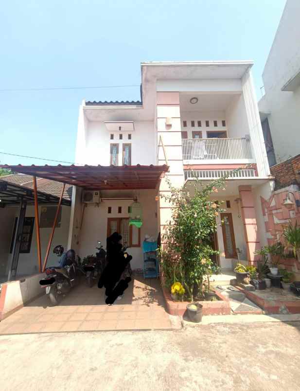rumah cantik siap huni di cluster kawasan gdc depok