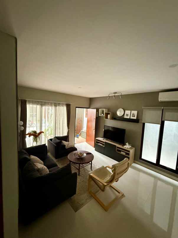 rumah cantik siap huni di premier estate 2 bekasi