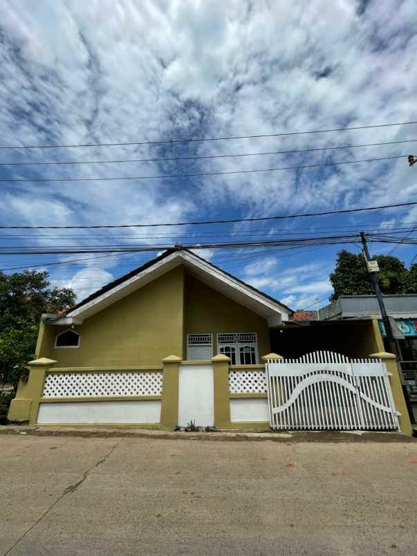 rumah cantik siap huni di rawalumbu bekasi