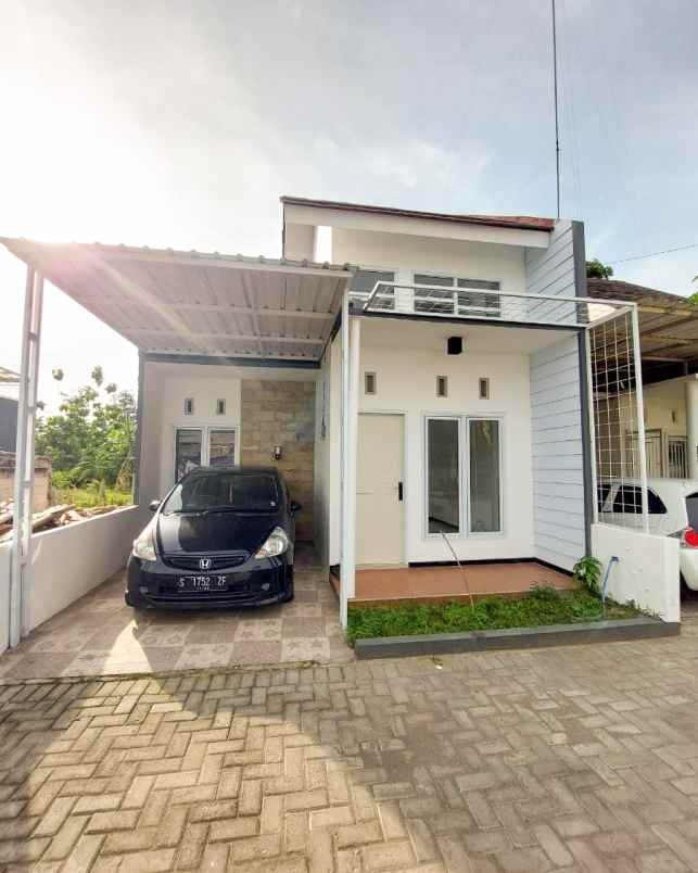 rumah cantik spek istimewa harga merakyat