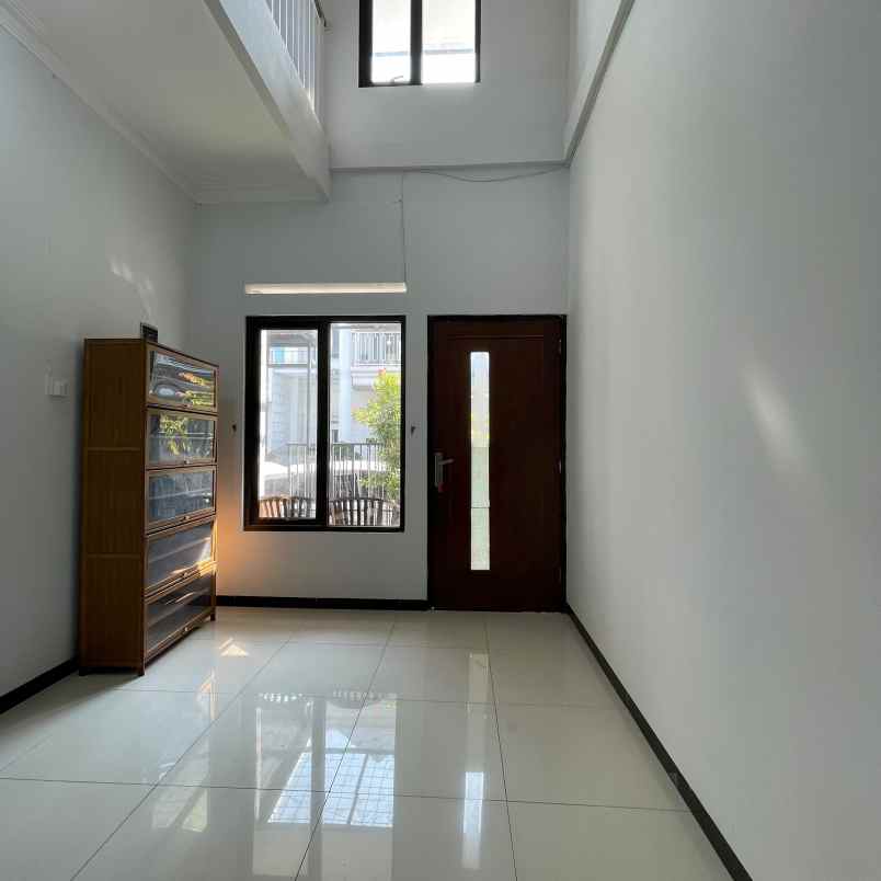 rumah cluster 2 lantai banyumanik strategis