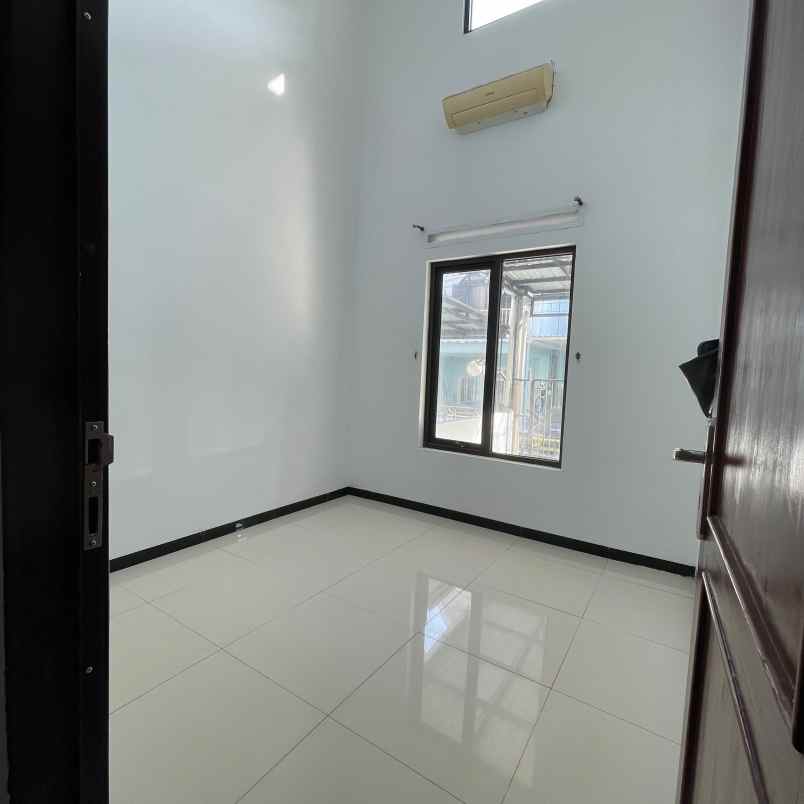 rumah cluster 2 lantai banyumanik strategis