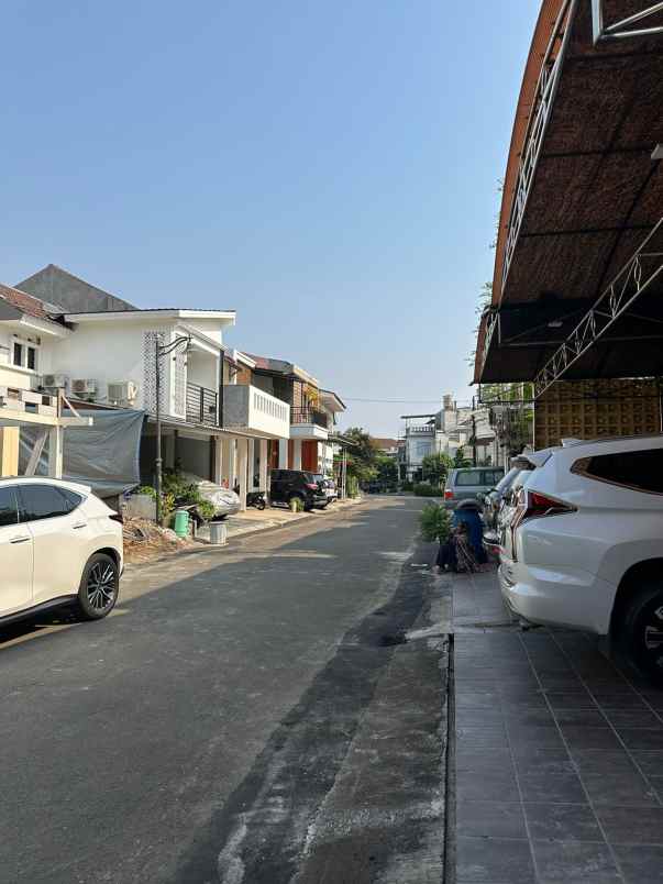 rumah cluster puri beta jual cepat dekat halte busway