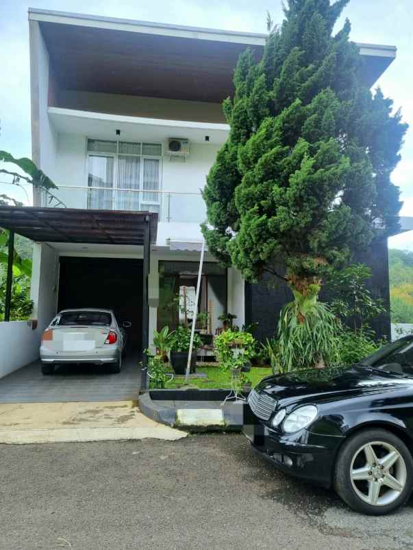 rumah dago cantik kolam renang furnished kota bandung