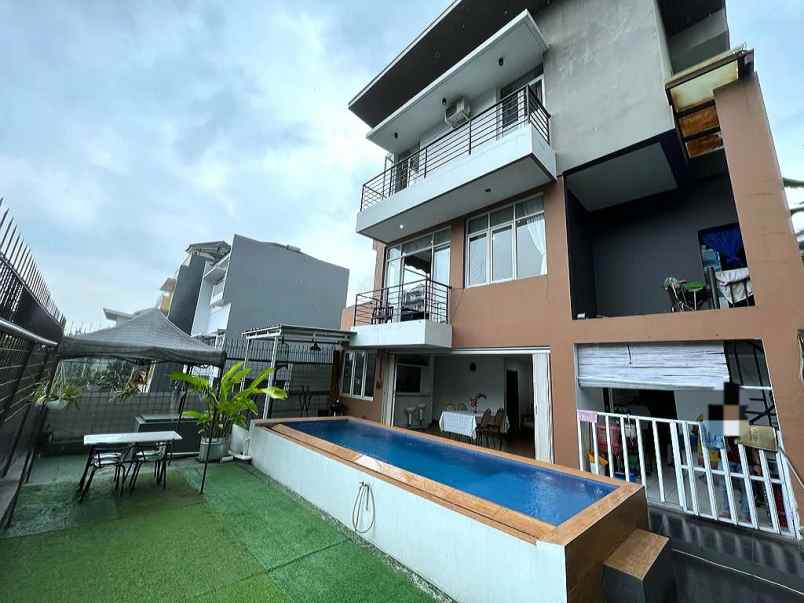 rumah dago cantik kolam renang furnished kota bandung