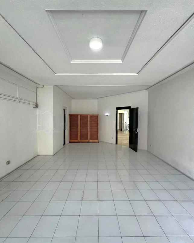 rumah dekat senopati di jl bangka jakarta selatan