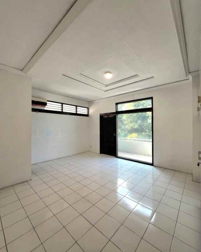 rumah dekat senopati di jl bangka jakarta selatan