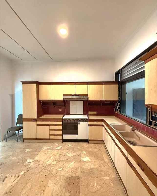 rumah dekat senopati di jl bangka jakarta selatan