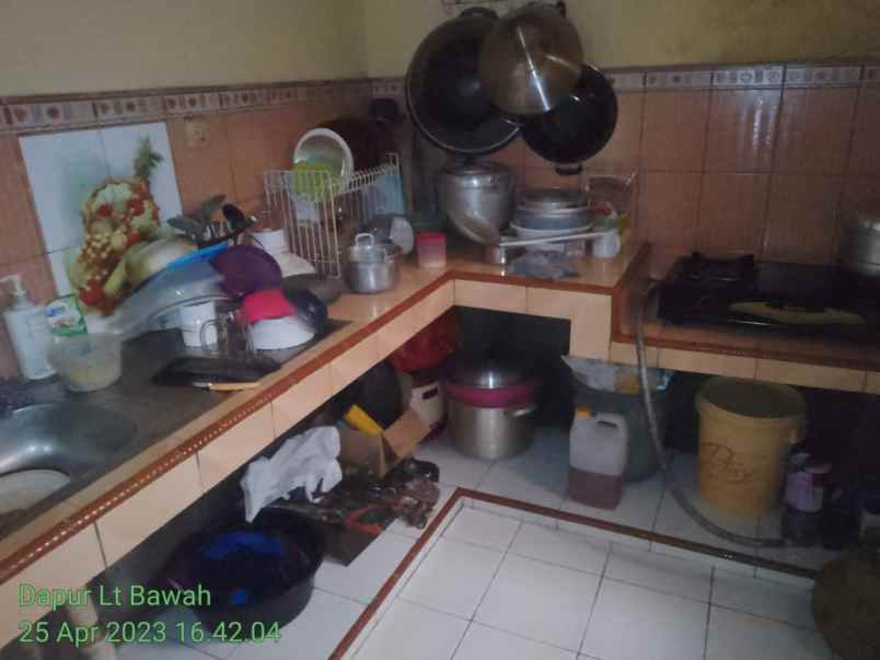 rumah dijual di jatikramat 2 lantai