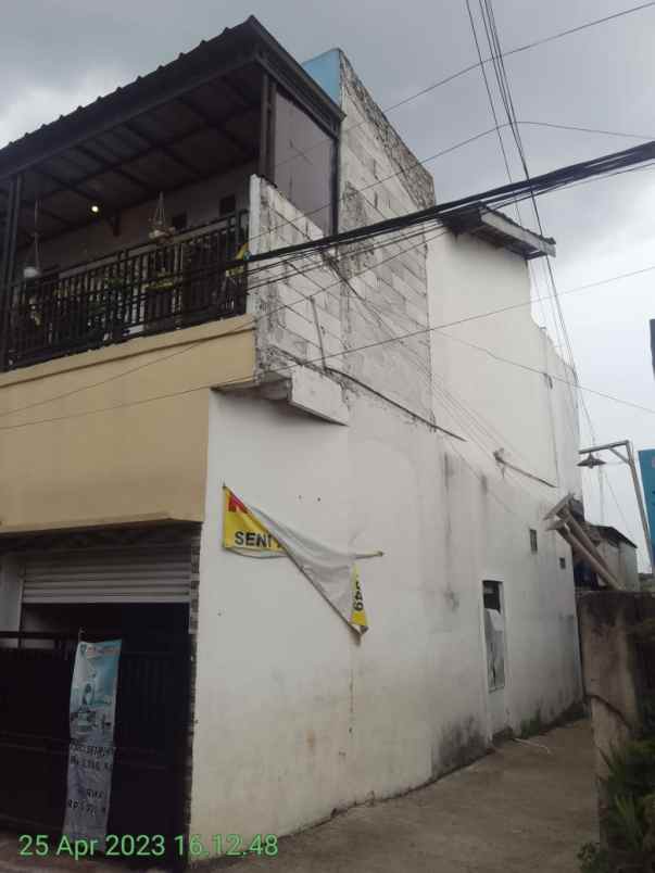 rumah dijual di jatikramat 2 lantai