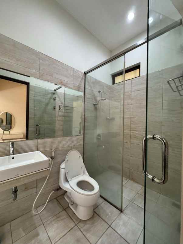 rumah dijual di pasteur mewah nyaman strategis