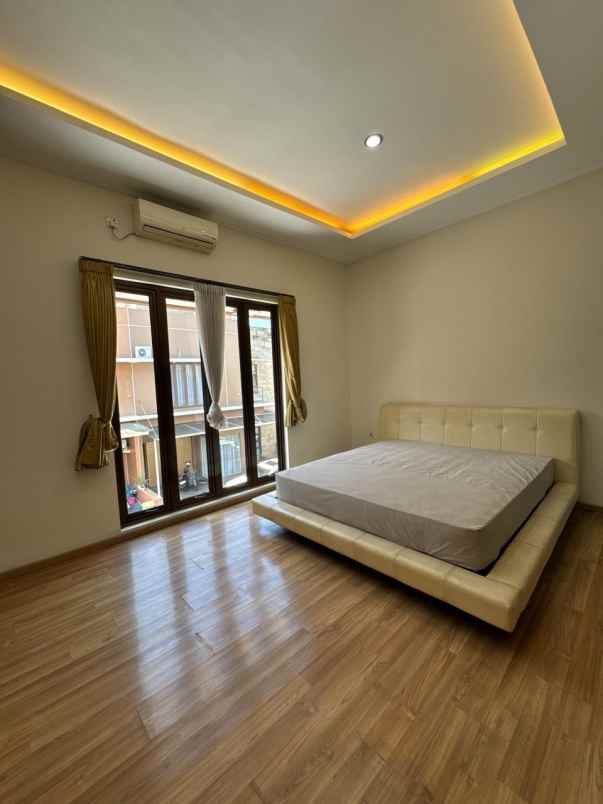 rumah dijual di pasteur mewah nyaman strategis