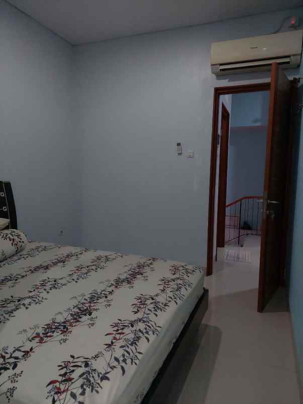 rumah dijual pondok aren bpk penabur shm lt 81 lb 100