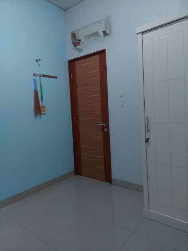 rumah dijual pondok kacang barat british school lt 81m
