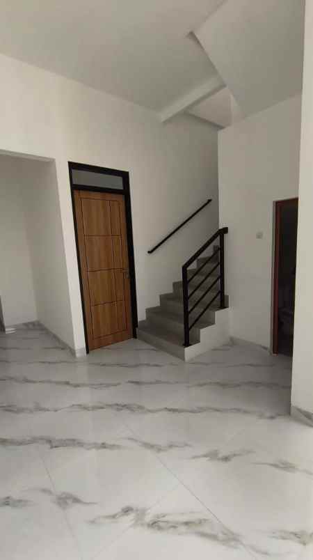 rumah dijual tenggilis mejoyo selatan surabaya timur