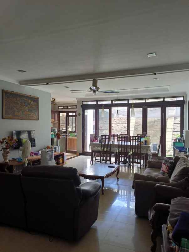 rumah full furnished di puri bintaro sektor 9