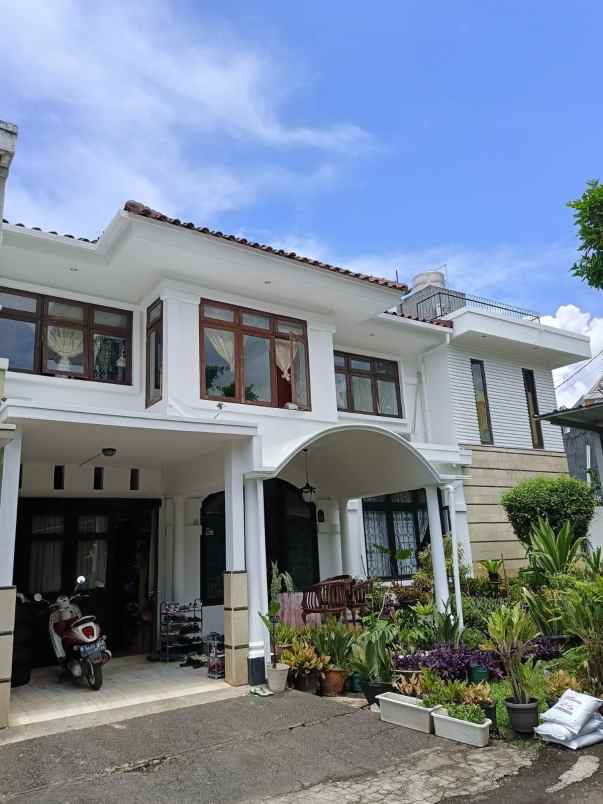 rumah full furnished di puri bintaro sektor 9