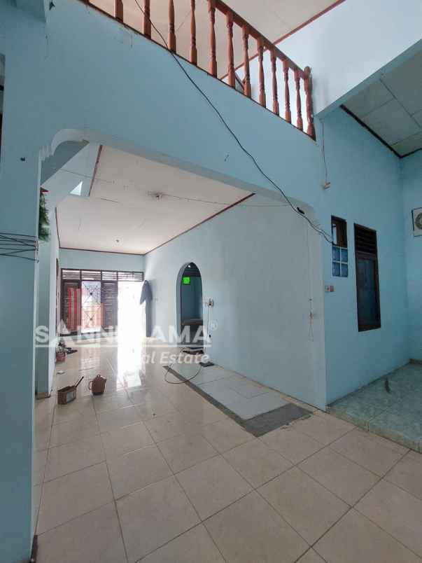 rumah hook 2 lantai di bukit pamulang indah tbr