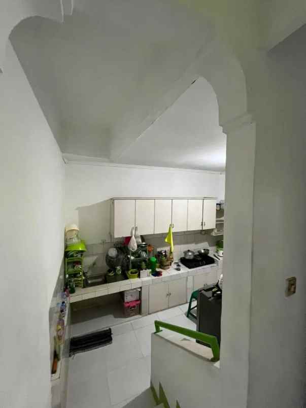 rumah hook area munjul 55 meter ke jln raya munjul