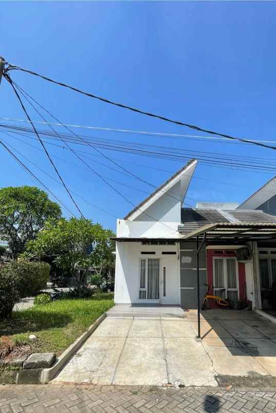 rumah hook strategis di bintaro jkt selatan