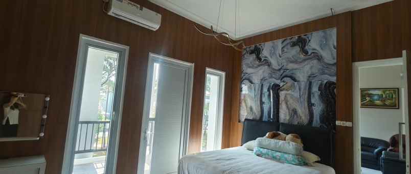 rumah hook taman telaga citraland surabaya barat
