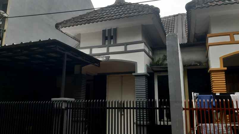 rumah jatisari jatiasi siap huni lokasi strategis 94m