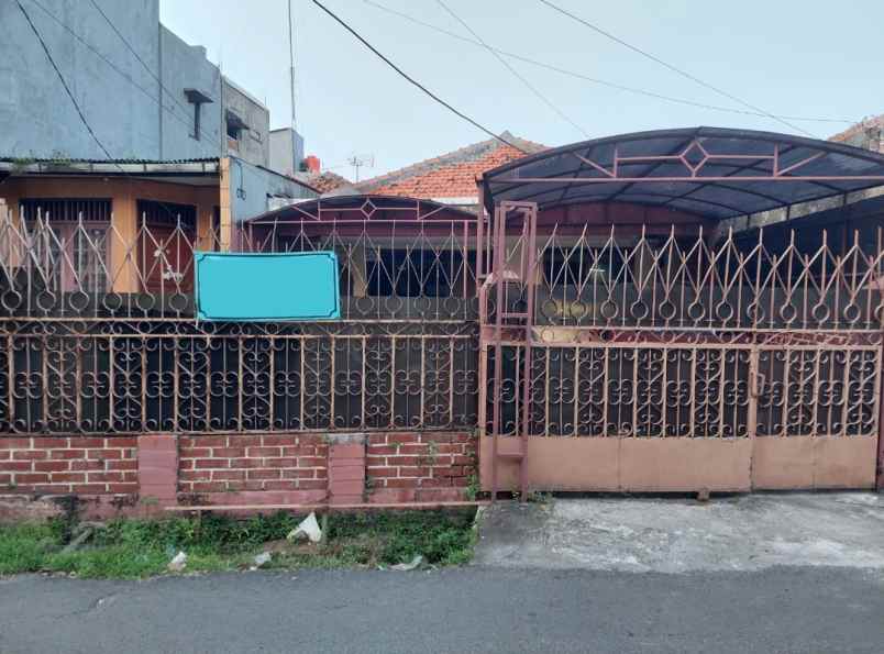 rumah jl bb no 5 rt 012 rw 004