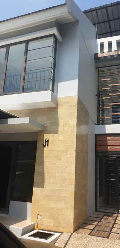 rumah jl raya ciracas